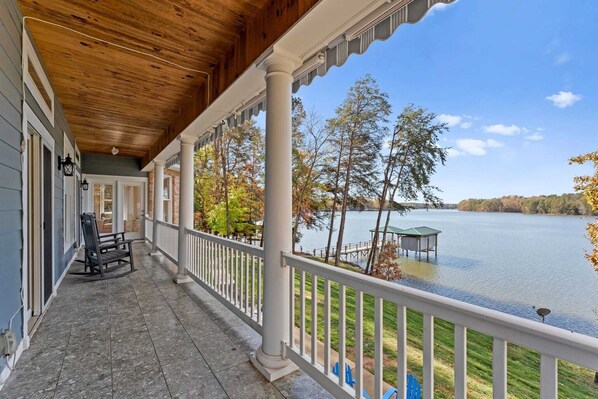 House (5 Bedrooms) | Interior - Sunset Pointe by Avantstay Waterfront, Beach, Fire Pit Sleeps 14 5bdr 4BA (Troutman)