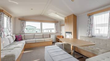 Télévision, cheminée