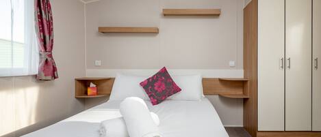 2 camere, ferro/asse da stiro, Wi-Fi gratuito, lenzuola