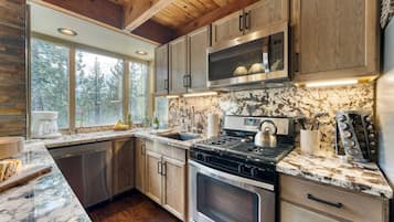 House (1 Bedroom) | Interior