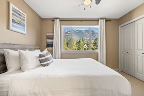 5 chambres, bureau, accès au Wi-Fi (inclus), literie fournie