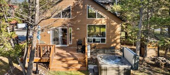 Honeycomb Hollow | Hot Tub | Game Room | Fireplace