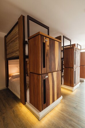 Truy cập Internet không dây miễn phí, bộ trải giường 