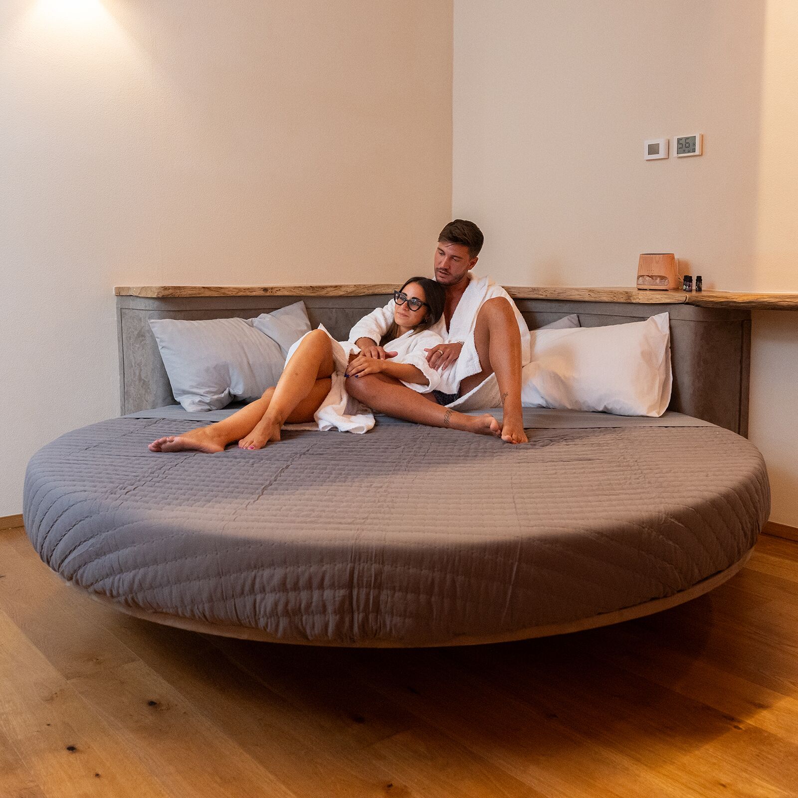 標準公寓 | 高級寢具、羽絨被、筆電工作空間、隔音