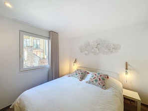 5 bedrooms, free WiFi