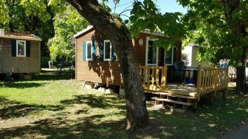 Camping 3 étoiles - Piscine  - ccaehgb