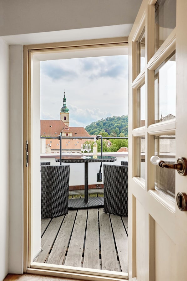 Deluxe Duplex, Garden View | Terrace/patio - At the Blue Lion & Parking Assistance (Prague)