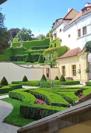 Exterior - At the Blue Lion & Parking Assistance (Prague)