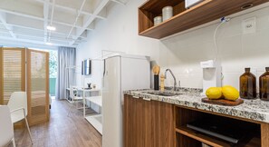 Monolocale | Cucina privata | Frigorifero, microonde, macchina per tè/caffè