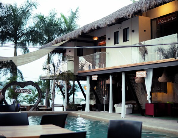 Mặt tiền nơi lưu trú