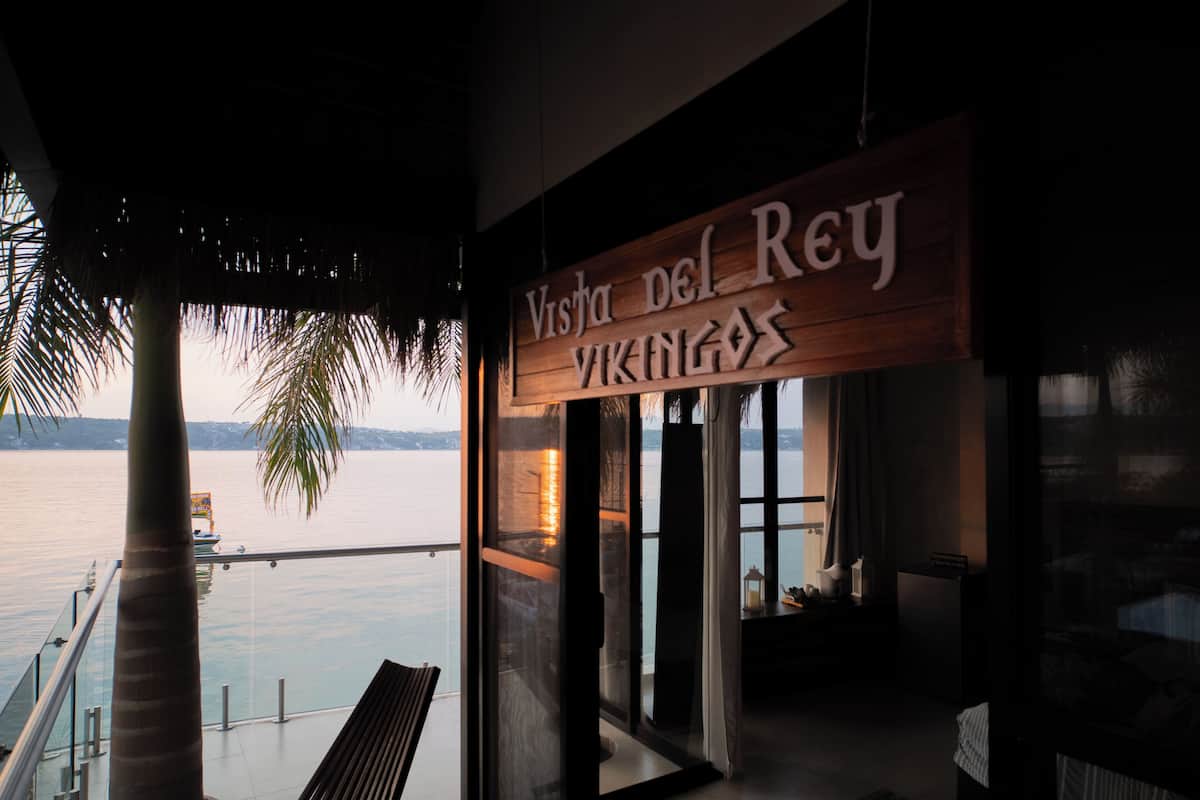 Deluxe Room, Lake View | Individually decorated, individually furnished, free WiFi