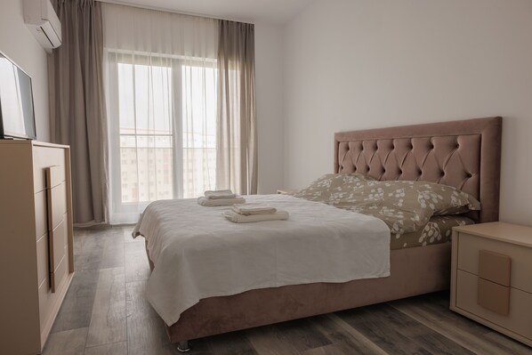 1 bedroom, iron/ironing board, free WiFi, bed sheets