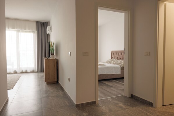 1 bedroom, iron/ironing board, free WiFi, bed sheets - Rescossa Apartment (București)