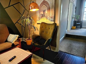 Interior - Loft • King Bed • Free Parking • Early Check in 2pm / 12pm Late Check Out (Pottstown)