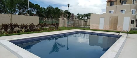Apartment, 3Â Schlafzimmer, Terrasse | Pool | AuĂenpool