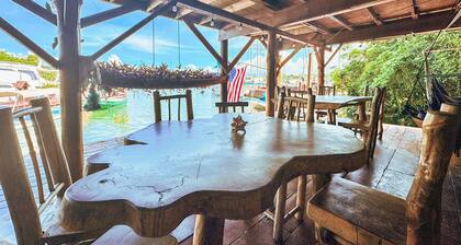 Happy Iguana Marina Ecolodge Waterfront Cabin #1, A/C, Starlink, Pool, Sleeps 4