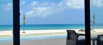 Cozy apartment w/3bedrooms Oceanfront WiFi

