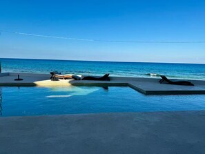 Pool - Cozy apartment w/3bedrooms Oceanfront WiFi

 (Isla Mujeres)