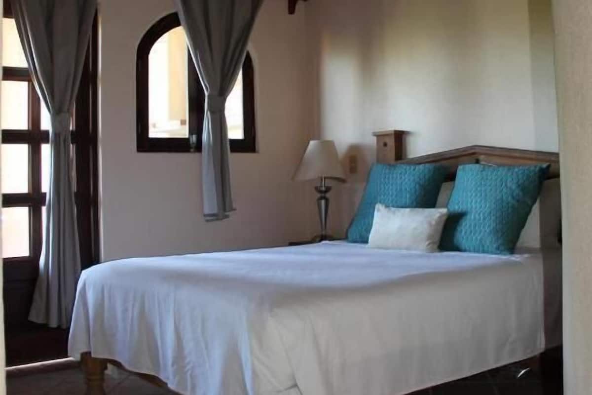 Comfort Room, Sea View | Free WiFi