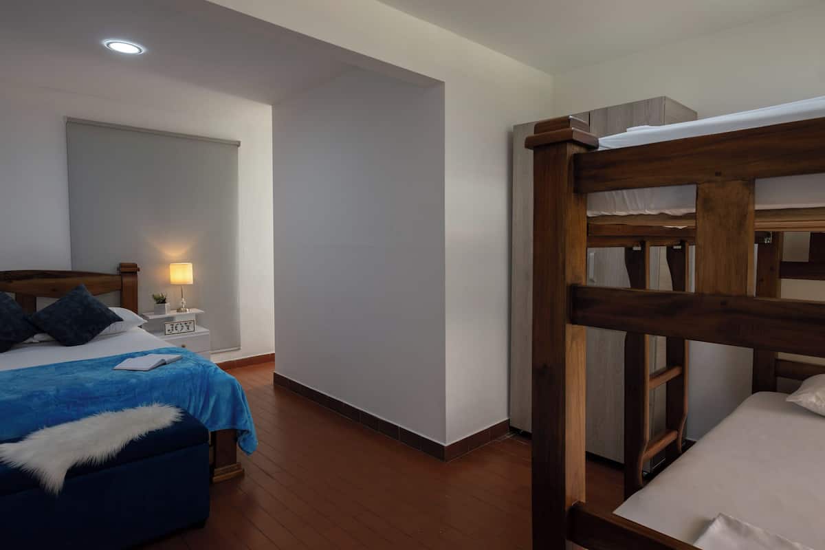 Kamar Keluarga, patio, pemandangan gunung | Wi-Fi gratis