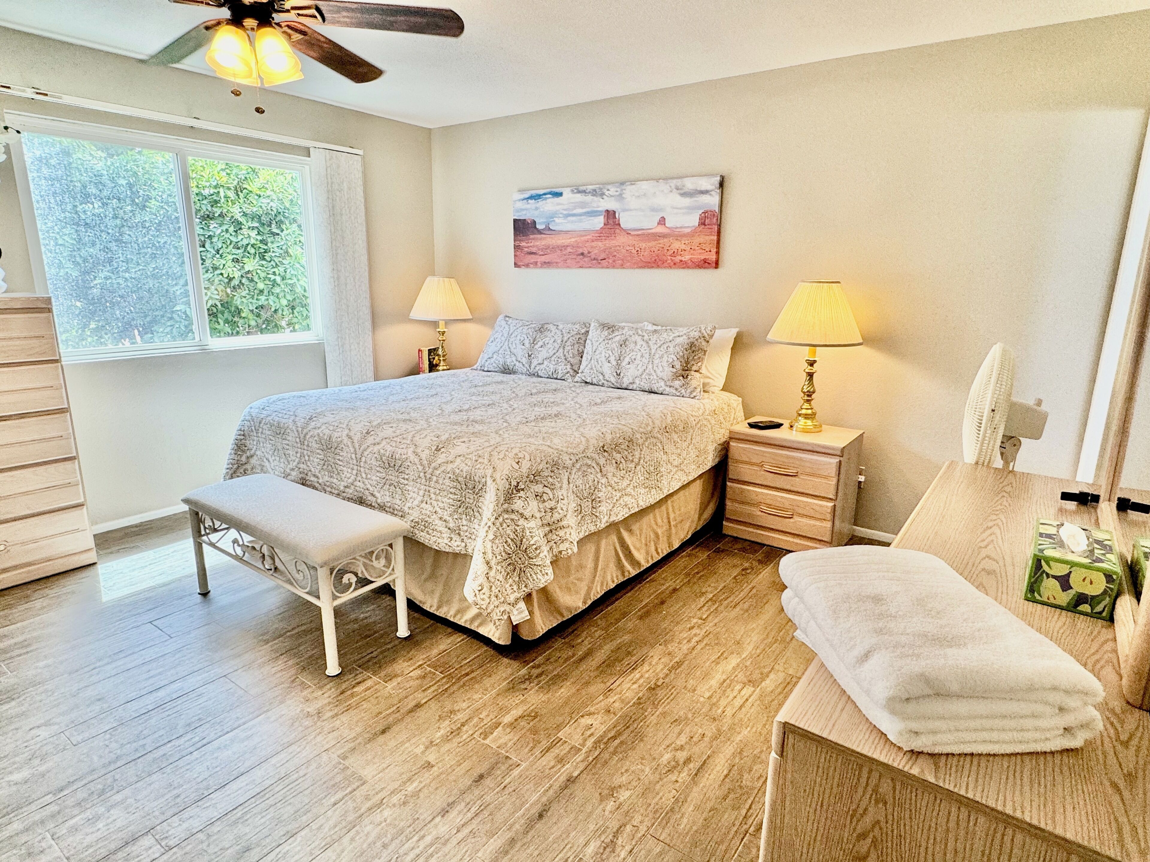 2 bedrooms, iron/ironing board, WiFi, bed sheets