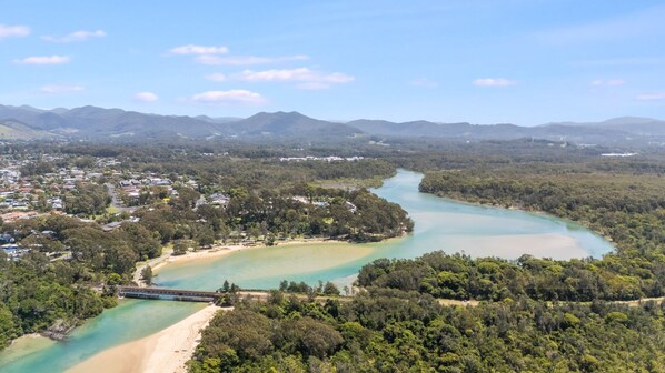 منظر من الجو على ارتفاع عالٍ
