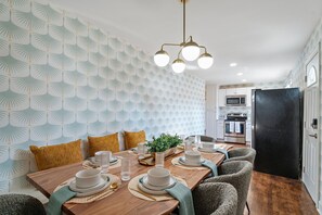 Dining - Pickle Ball Court/Dog Friendly/15 Min from Downtown (Nashville)