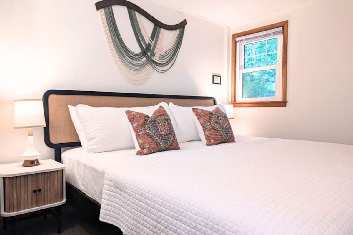 Superior Suite | 1 bedroom, free WiFi, bed sheets
