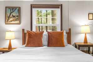 Free WiFi, bed sheets - Phoenicia Lodge (Phoenicia)