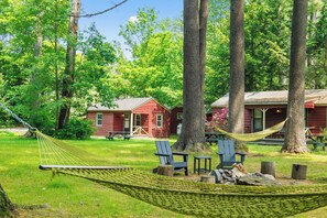 Exterior - Phoenicia Lodge (Phoenicia)