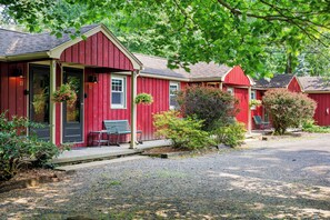 Exterior - Phoenicia Lodge (Phoenicia)