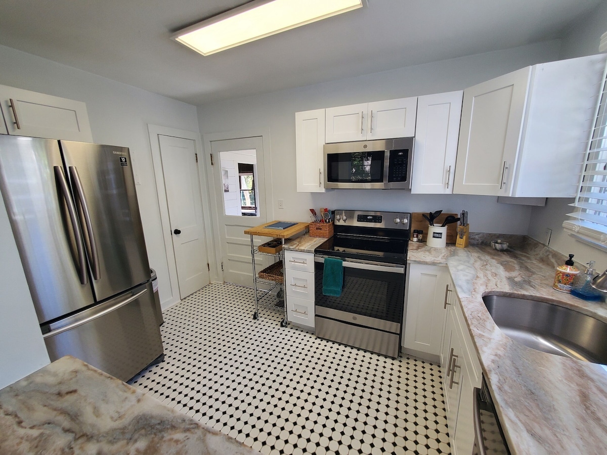 Photo 7 of Central St. Augustine 3-Bed, Pet-Friendly with AC