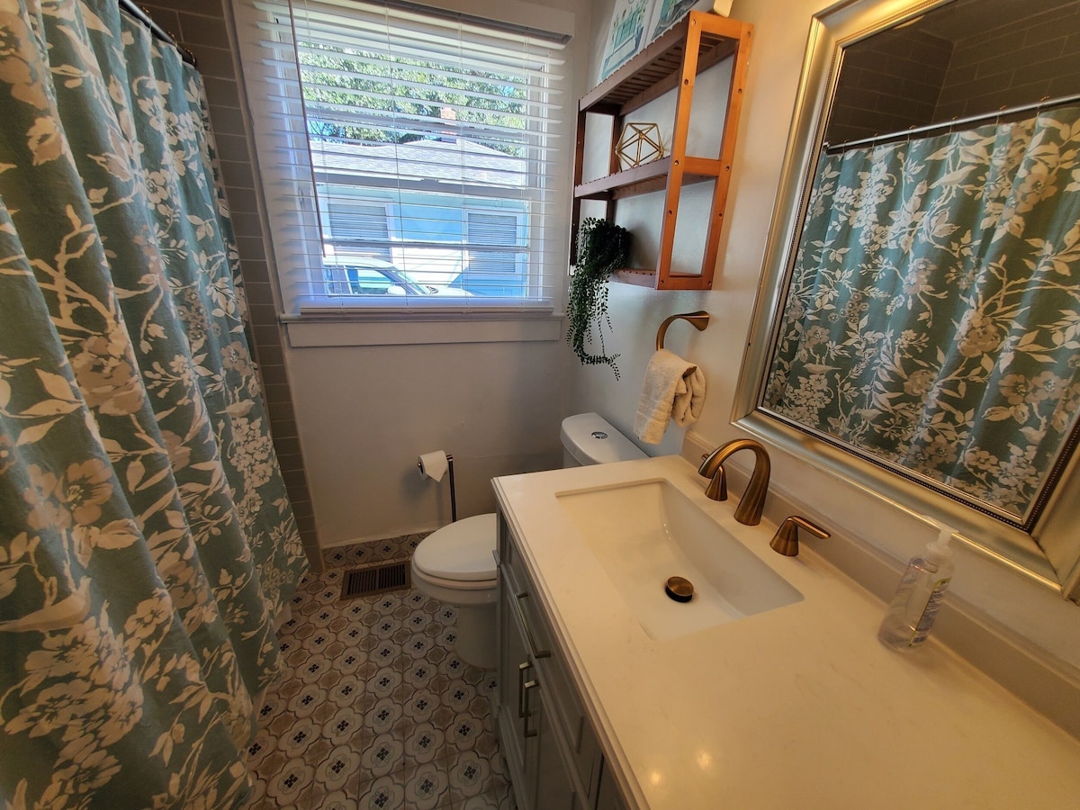 Photo 9 of Central St. Augustine 3-Bed, Pet-Friendly with AC