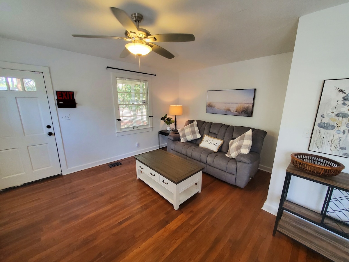 Photo 3 of Central St. Augustine 3-Bed, Pet-Friendly with AC