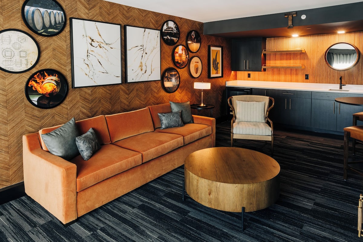 Superior Room, 1 King Bed (Cooperage Suite) | Living area | 50-inch flat-screen TV with cable channels