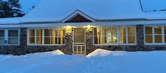 Charming riverfront house near Bolton Landing and Gore Mountain with AC