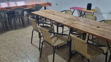 Peralatan masak/sendok-piring