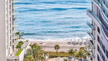Beach nearby, sun loungers