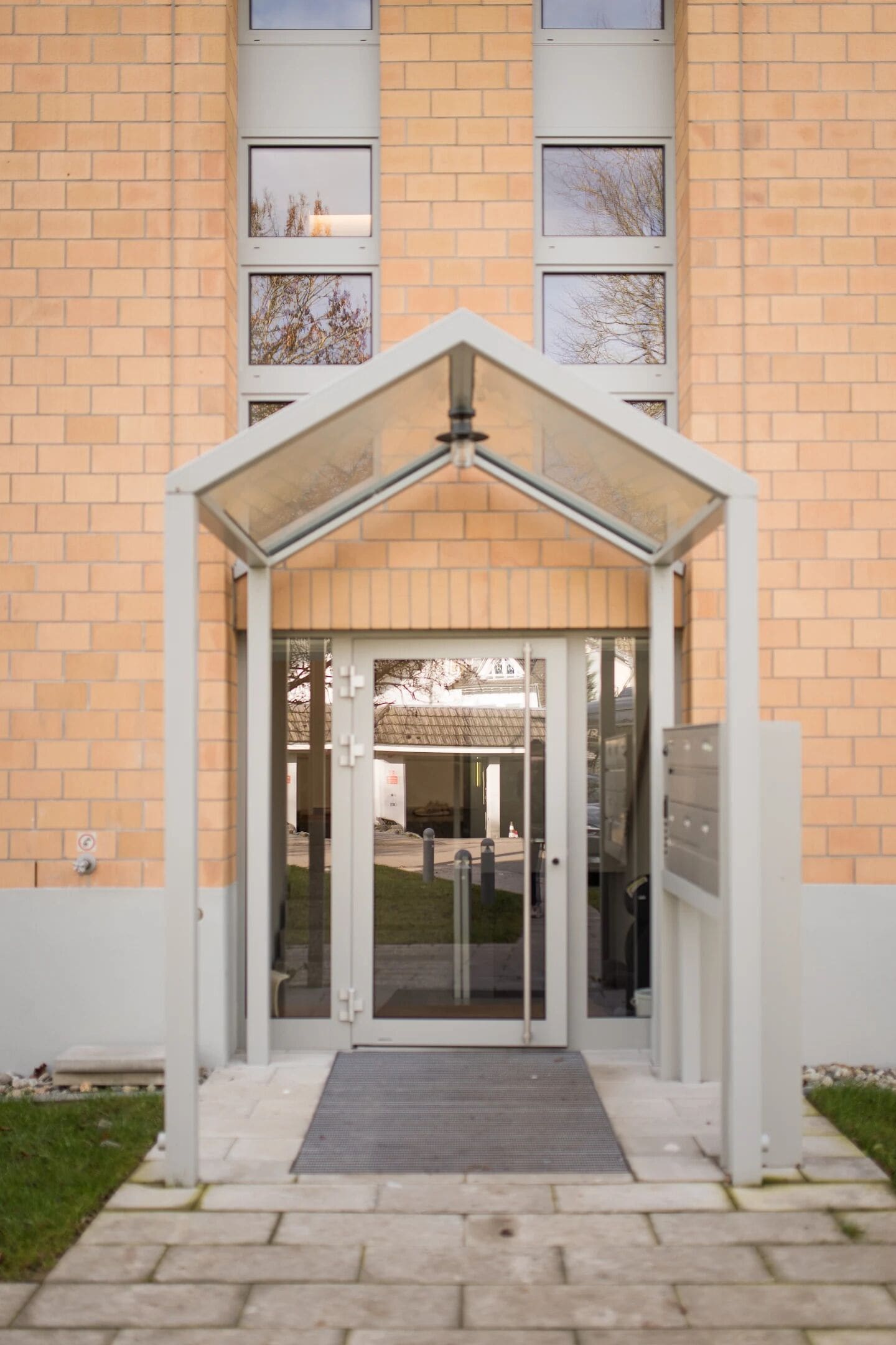 Entrée de l’hébergement