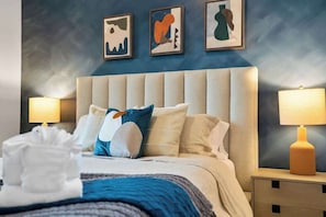 4 habitaciones, tabla de planchar con plancha y cuna de viaje