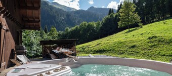 Chalet Les Pellys - superb alpine views and spa - OVO Network