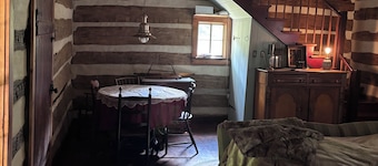Sam White Cabin Serene and Private
Soon available Sauna and Cold plunge