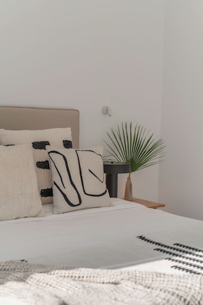 3 bedrooms, iron/ironing board, travel cot, WiFi - AMBIANT by Buenavilla | Serene elegance in a privileged location (Puerto Calero)