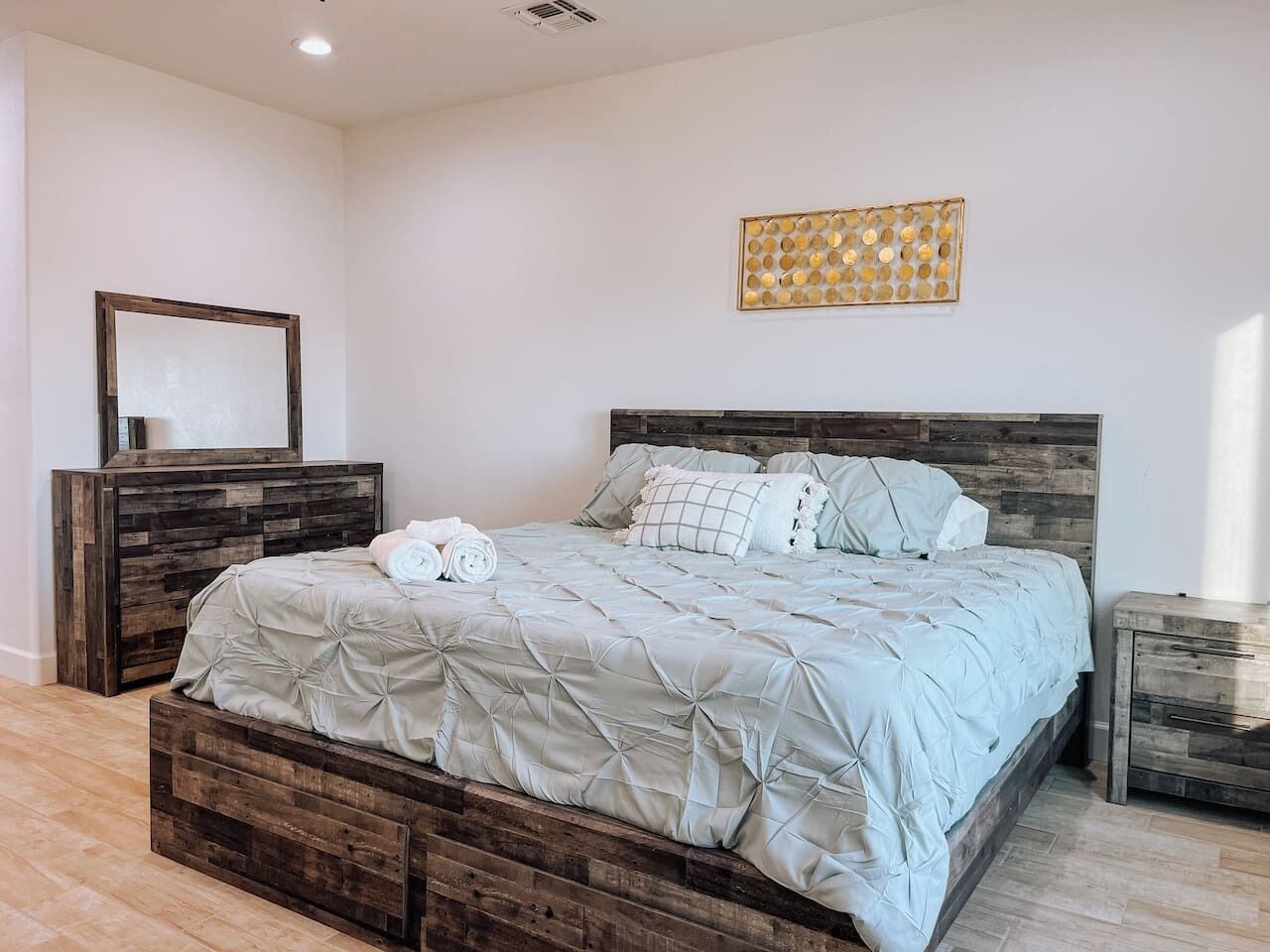 3 soverom, wi-fi og sengetøy