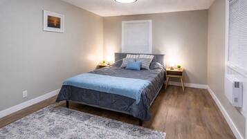 3 slaapkamers, een strijkplank/strijkijzer, wifi, beddengoed