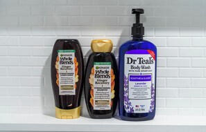 Sèche-cheveux, serviettes fournies, savon, papier toilette