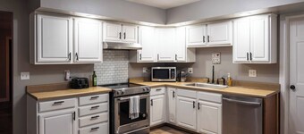 Charming 3-bedroom house in Hillsdale near the College