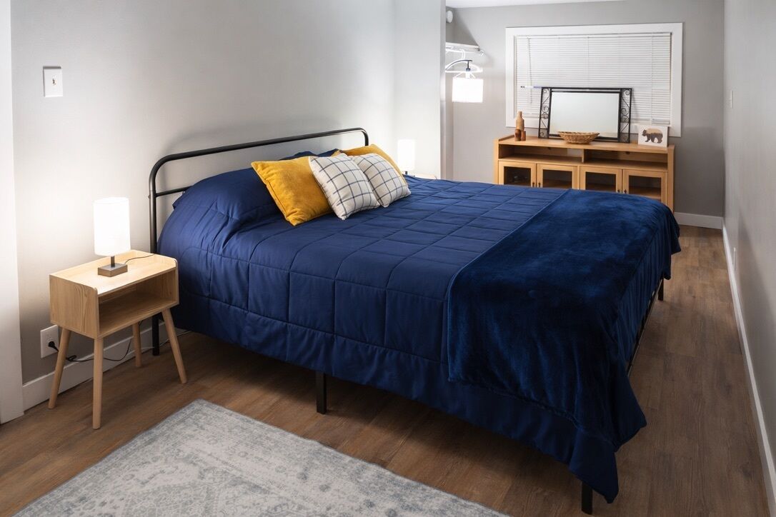 3 chambres, fer et planche à repasser, Wi-Fi, draps fournis