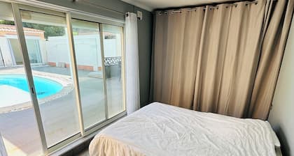 Villa with pool 200 m from the beach