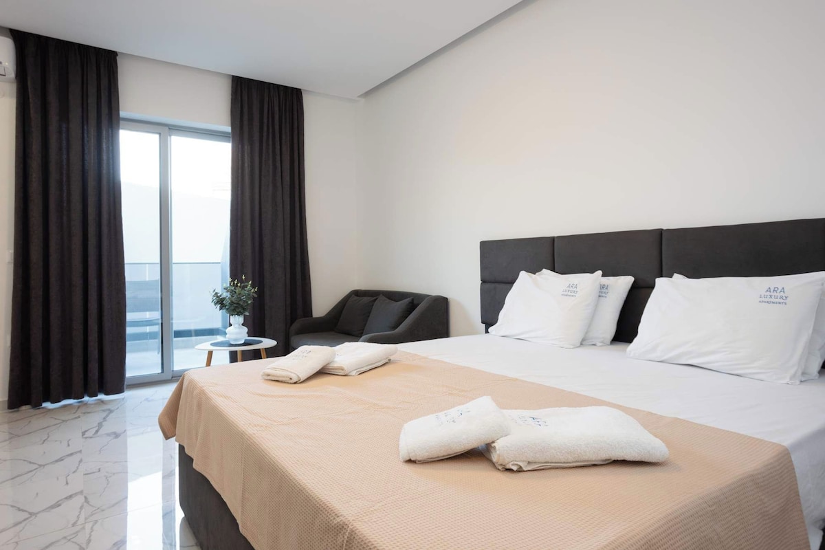 CLASSIC 1 BEDROOM APARTMENT